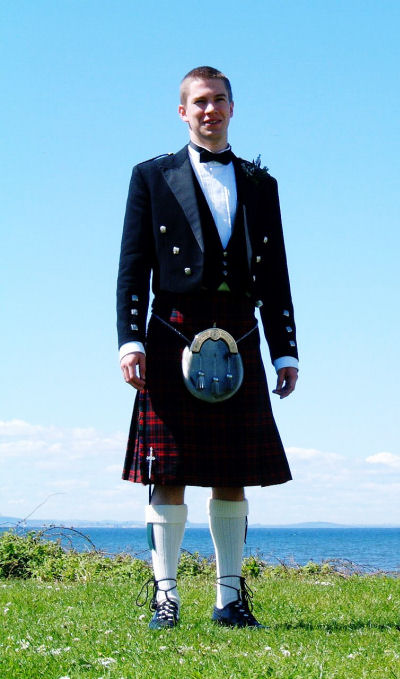 ./me/kilt earlier.jpg